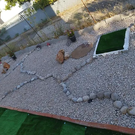 Garden N4 Πανσιόν 3*